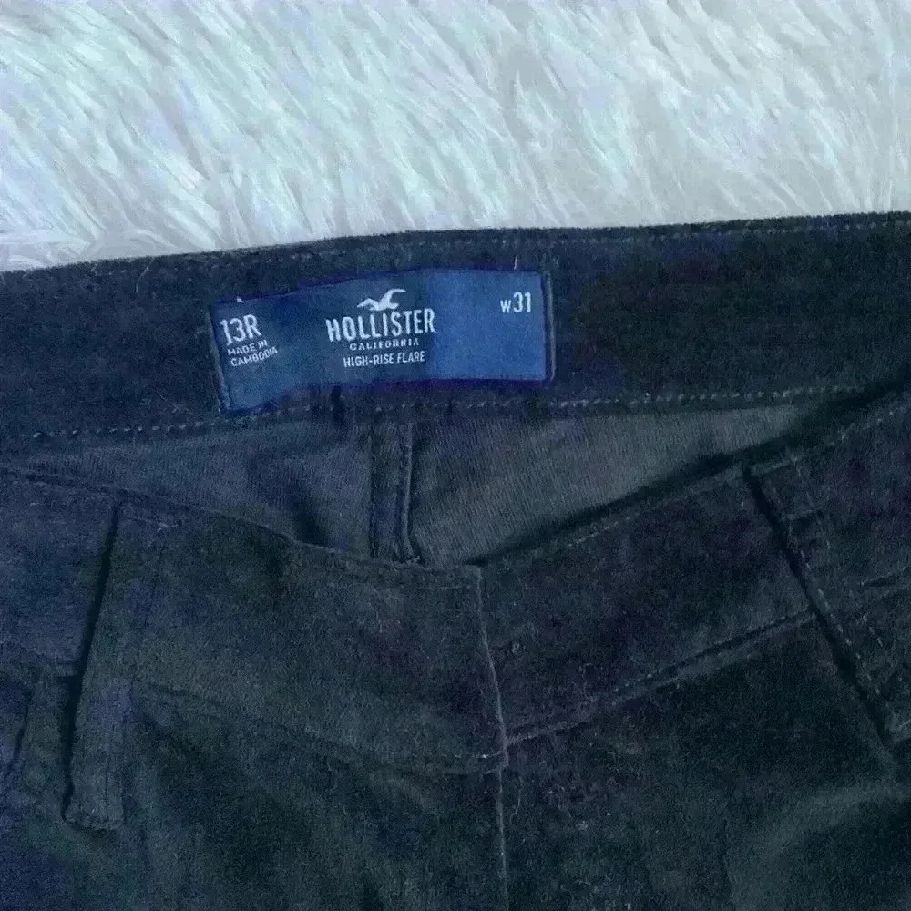 Hollister Black Velour Flare Jeans.  Size 31. - Picture 4 of 4